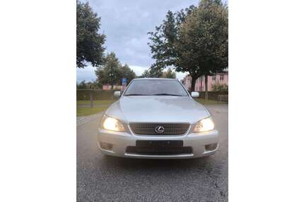 Lexus IS 200 Gebrauchtwagen