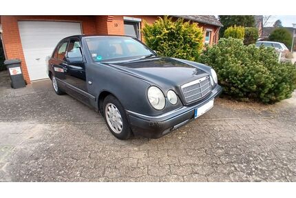 Mercedes-Benz E 200 Gebrauchtwagen
