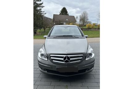 Mercedes-Benz B 200 Gebrauchtwagen