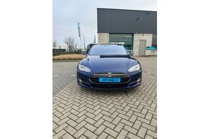 Tesla Model S Gebrauchtwagen