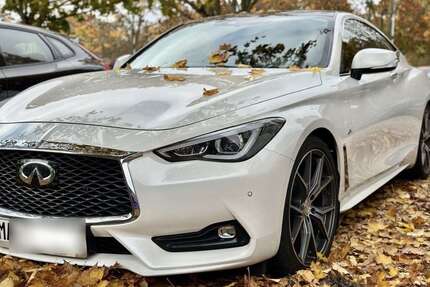 INFINITI Q60 