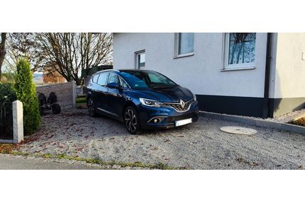 Renault Grand Scenic Gebrauchtwagen