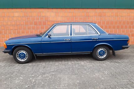 Mercedes-Benz 240 Gebrauchtwagen