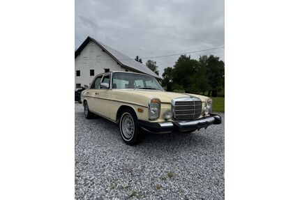 Mercedes-Benz 240 Gebrauchtwagen