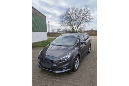 Ford S-Max Gebrauchtwagen