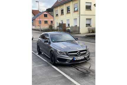 Mercedes-Benz CLA 45 AMG Shooting Brake Gebrauchtwagen