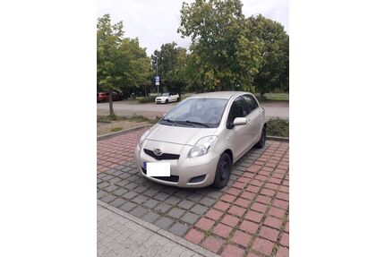 Daihatsu Charade 