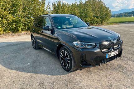 BMW iX3 Gebrauchtwagen