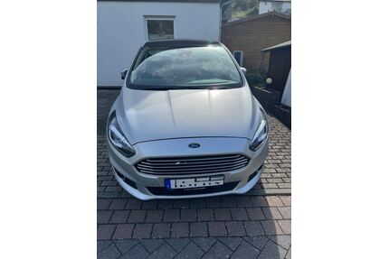 Ford S-Max Gebrauchtwagen