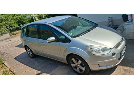 Ford S-Max Gebrauchtwagen