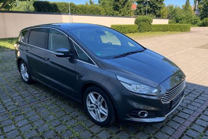 Ford S-Max Gebrauchtwagen