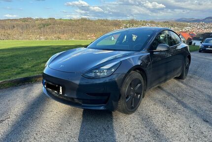 Tesla Model 3 Gebrauchtwagen