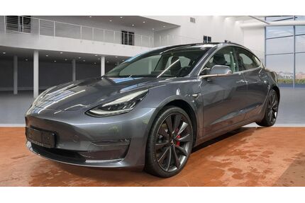 Tesla Model 3 Gebrauchtwagen