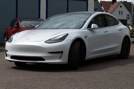 Tesla Model 3 Gebrauchtwagen