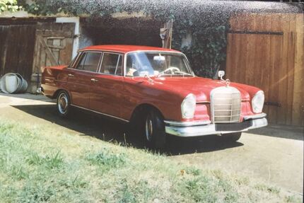 Mercedes-Benz 220 Gebrauchtwagen