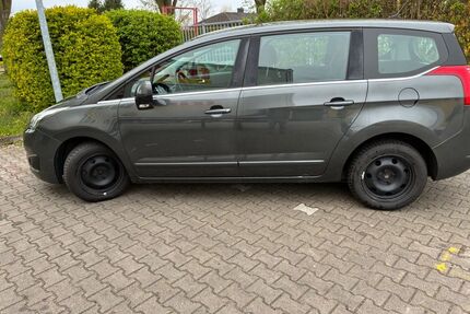 Peugeot 5008 Gebrauchtwagen