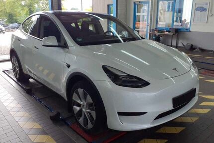 Tesla Model Y Gebrauchtwagen