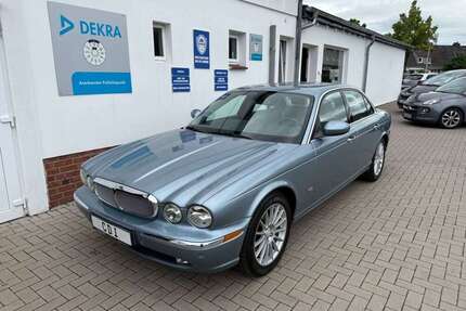 Jaguar XJ 