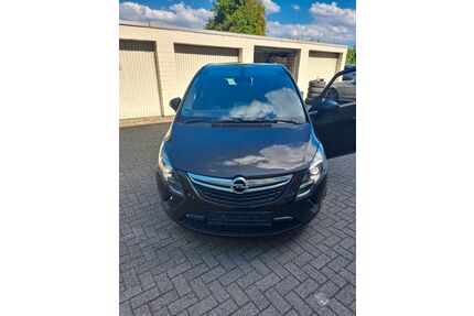 Opel Zafira Tourer Gebrauchtwagen