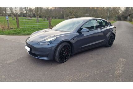 Tesla Model 3 Gebrauchtwagen
