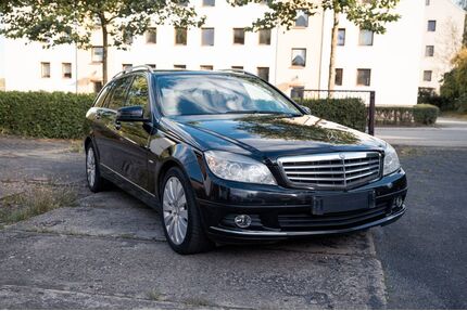 Mercedes-Benz 220 Gebrauchtwagen