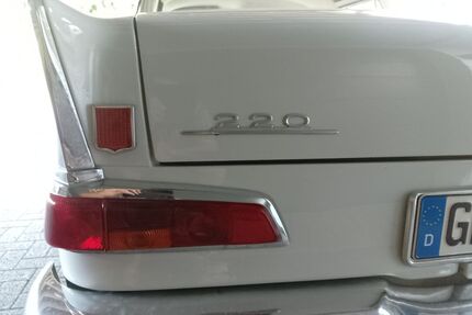 Mercedes-Benz 220 Gebrauchtwagen