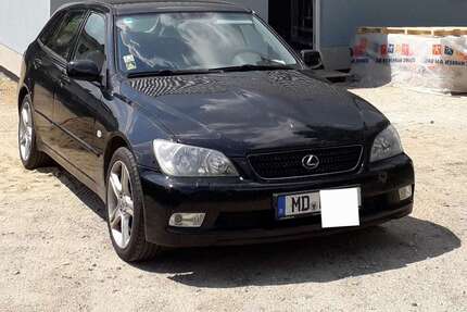 Lexus IS 200 Gebrauchtwagen