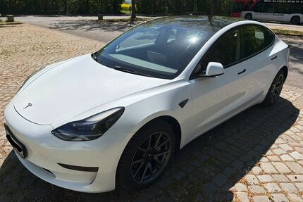 Tesla Model 3 Gebrauchtwagen