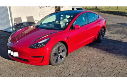 Tesla Model 3 Gebrauchtwagen