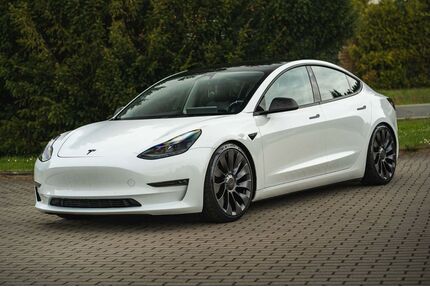 Tesla Model 3 Gebrauchtwagen
