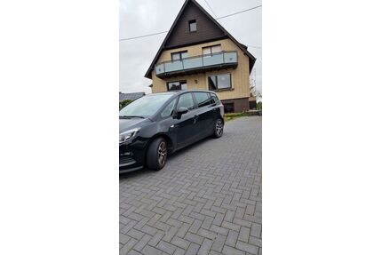 Opel Zafira Tourer Gebrauchtwagen