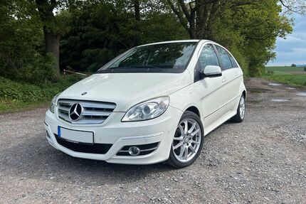 Mercedes-Benz B 180 Gebrauchtwagen