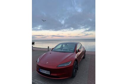 Tesla Model 3 Gebrauchtwagen