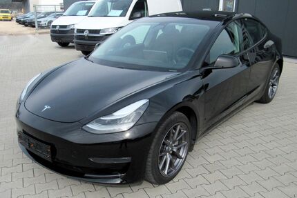 Tesla Model 3 Gebrauchtwagen