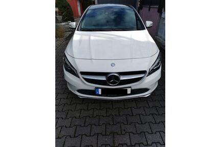 Mercedes-Benz CLA 220 Shooting Brake Gebrauchtwagen