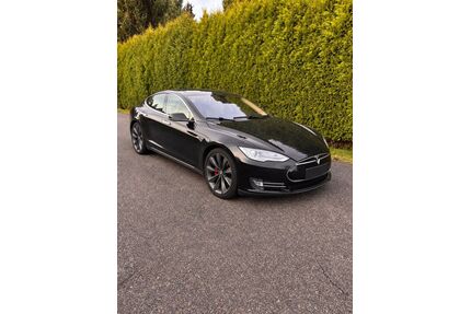 Tesla Model S Gebrauchtwagen