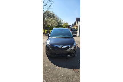 Opel Zafira Tourer Gebrauchtwagen