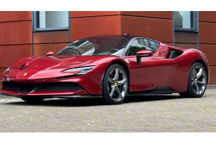 Ferrari SF90 Gebrauchtwagen