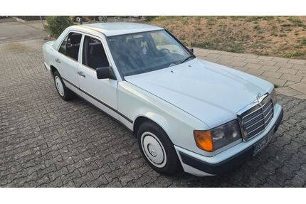 Mercedes-Benz E 300 Gebrauchtwagen