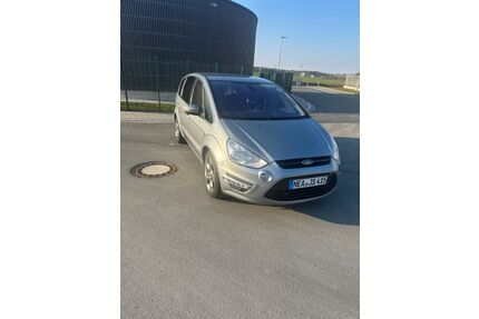 Ford S-Max Gebrauchtwagen