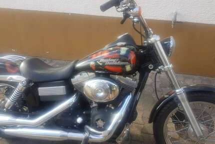 Harley Davidson Dyna Street Bob Gebrauchtwagen