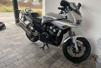 Yamaha FZS 600 Gebrauchtwagen