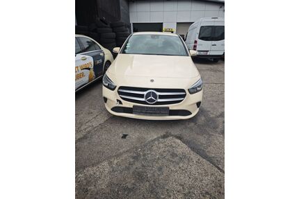 Mercedes-Benz B 180 Gebrauchtwagen