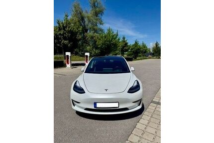 Tesla Model 3 Gebrauchtwagen