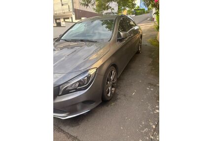 Mercedes-Benz CLA 180 Gebrauchtwagen