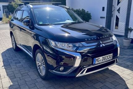 Mitsubishi Plug-in Hybrid Outlander Gebrauchtwagen