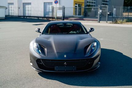 Ferrari 812 Gebrauchtwagen