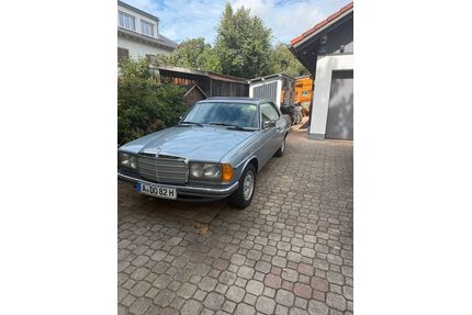 Mercedes-Benz 230 Gebrauchtwagen
