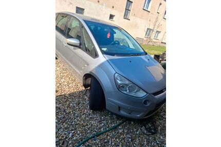 Ford S-Max Gebrauchtwagen