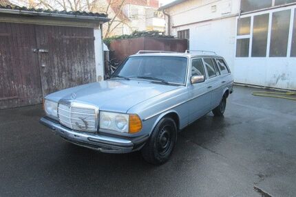 Mercedes-Benz 240 Gebrauchtwagen